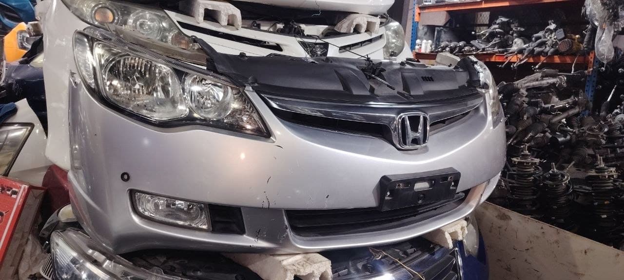 Ноускат (ксенон), капот, крылья 2шт, стоп сигналы 2шт, зеркала 2шт, бампер задний, крышка багажника