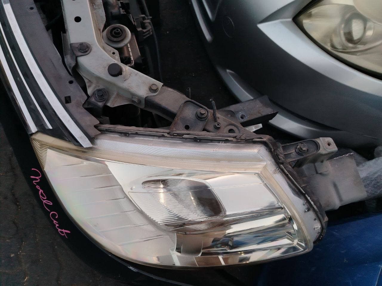 Nose cut Nissan Tiida used in Sharjah — photo 2