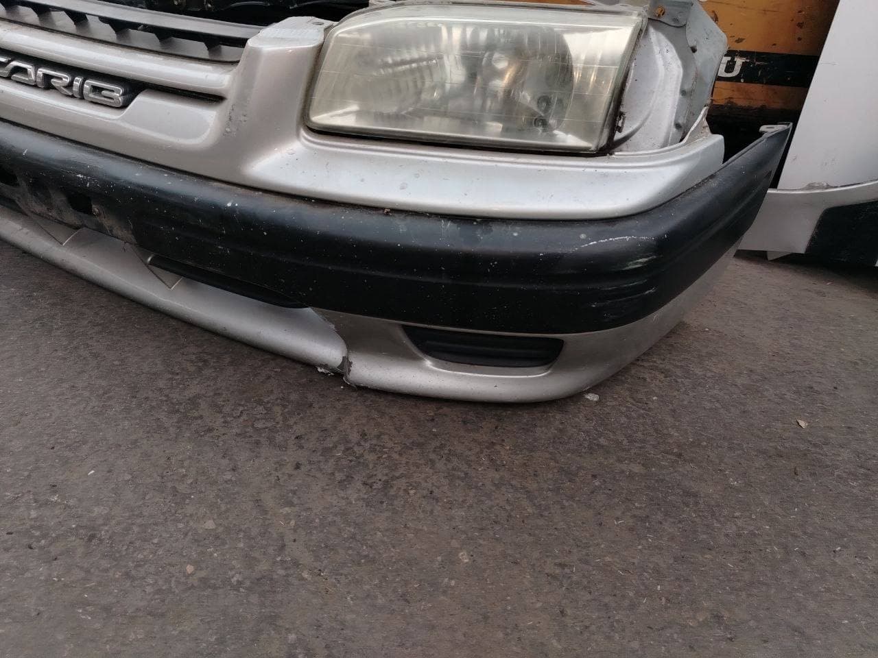 Nose cut + Headlights Toyota Sprinter Carib used in Sharjah — photo 2