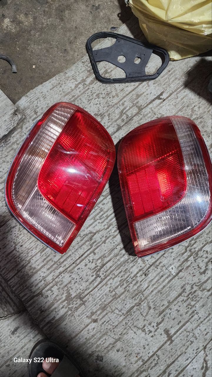 Nose cut + Hood + Fender Toyota Vitz used in Sharjah — photo 10