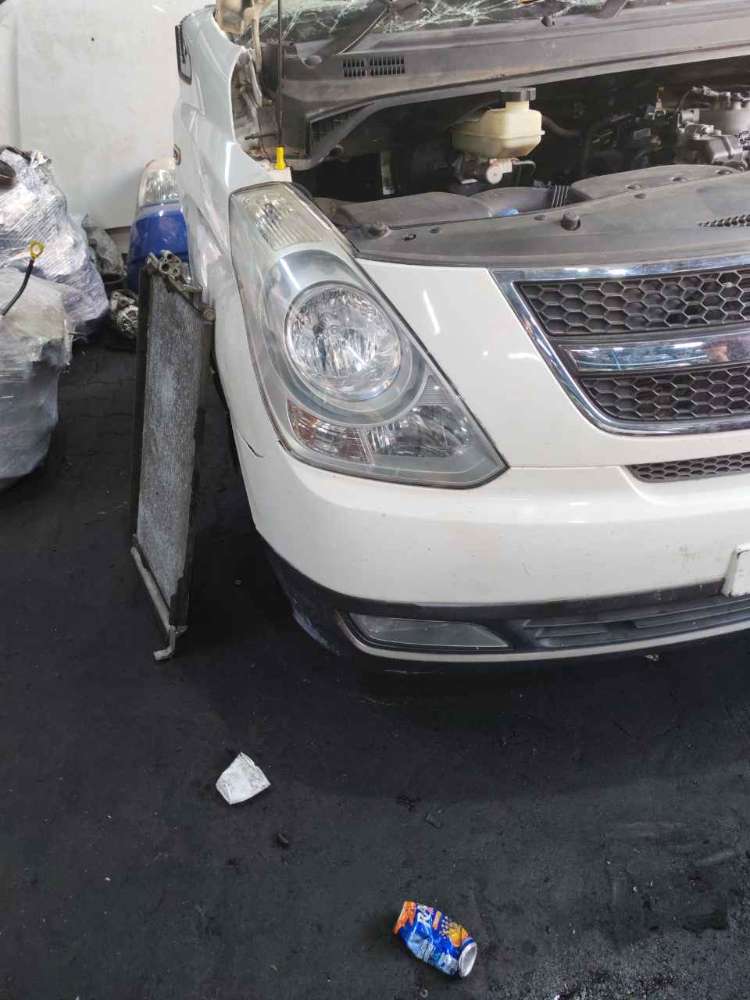 Nose cut Hyundai used in Sharjah — photo 3