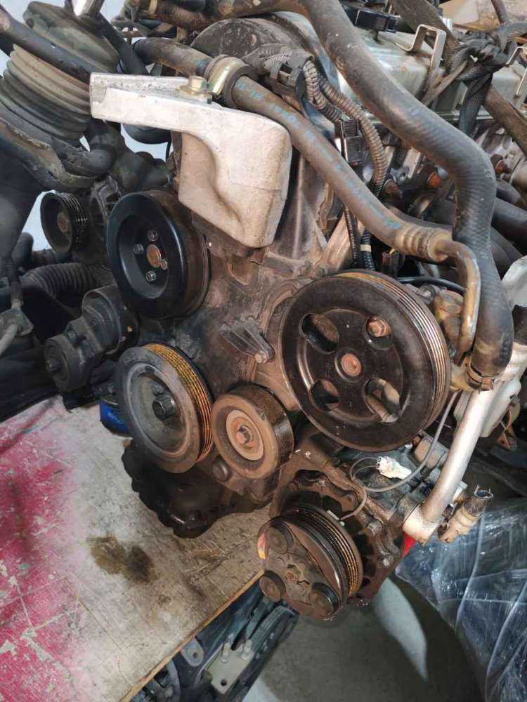 Engine + AT Mitsubishi 4G64 used in Sharjah — photo 2
