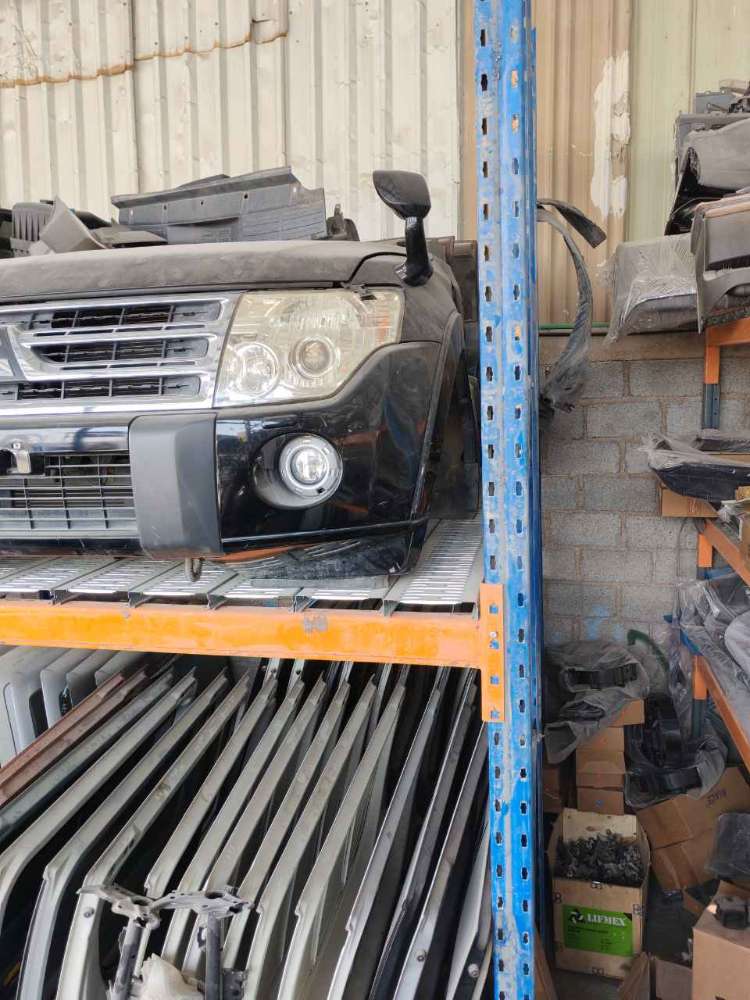 Nose cut + Hood + Fender Mitsubishi used in Sharjah — photo 4