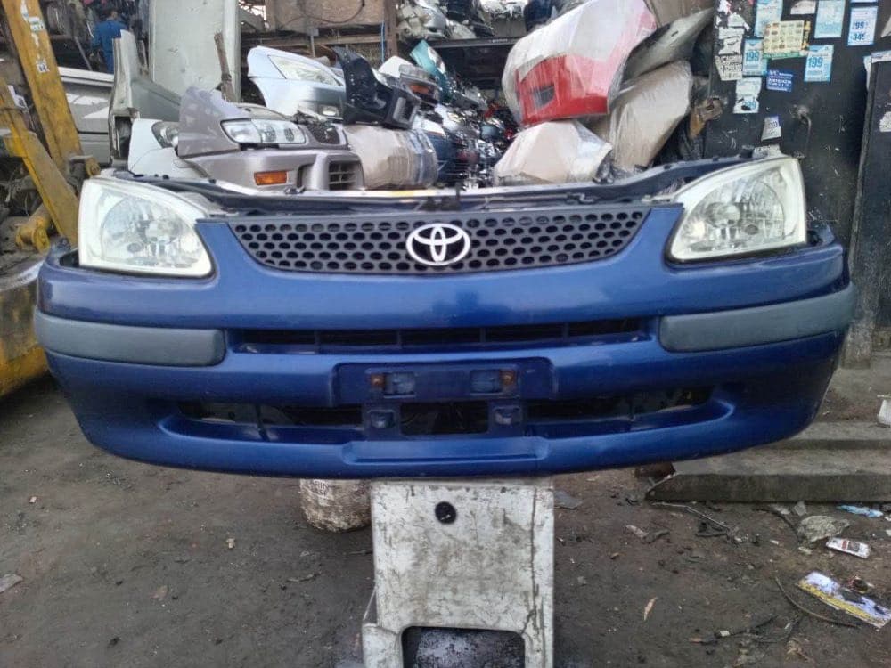 Nose cut + Hood Toyota Spacio