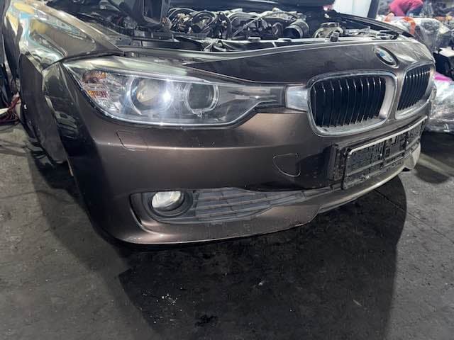 Nose cut + Hood + Fender BMW used in Sharjah — photo 2