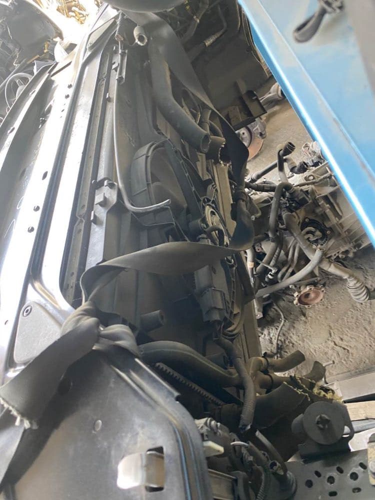 Nose cut Volvo used in Sharjah — photo 5