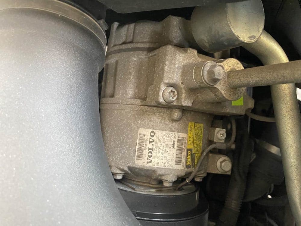 Engine + AT Volvo B6324S used in Sharjah — photo 2