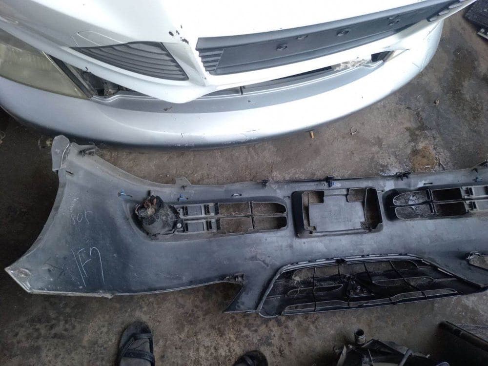 Bumper Toyota Caldina used in Sharjah — photo 10