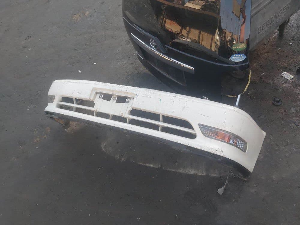 Bumper Toyota Cresta