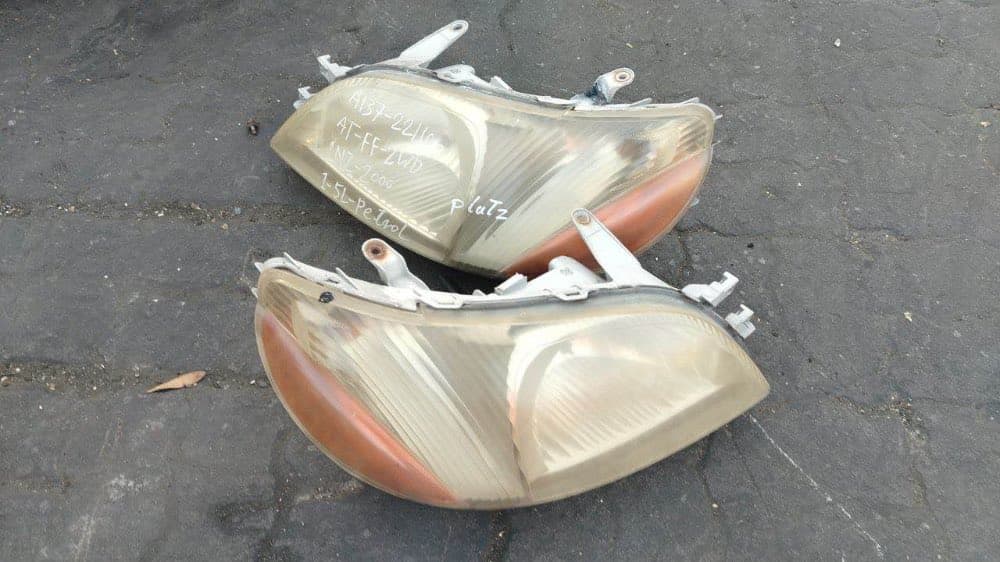 Headlights Toyota Platz