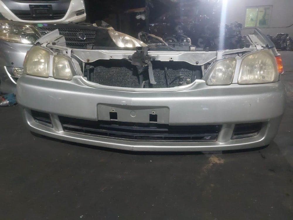 Bumper + Headlights Toyota Gaia