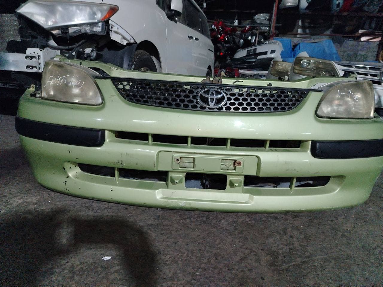Nose cut + Bumper Toyota Corolla Spacio