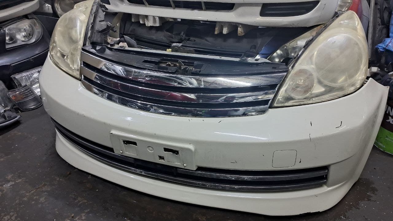 Nose cut Nissan Note