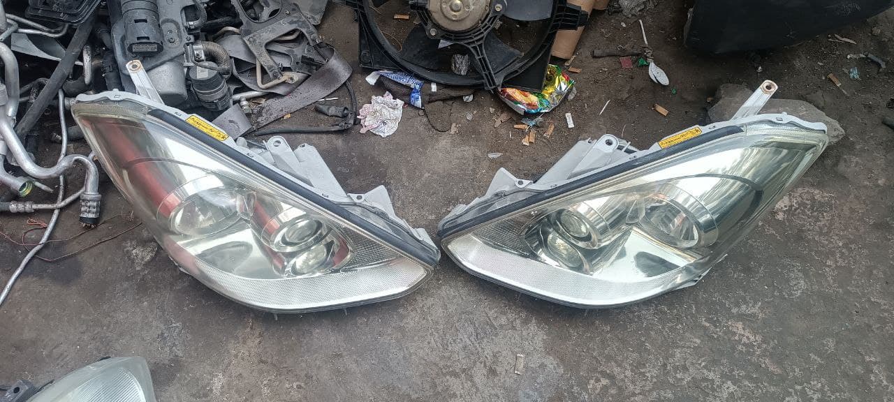 Headlights Toyota Caldina
