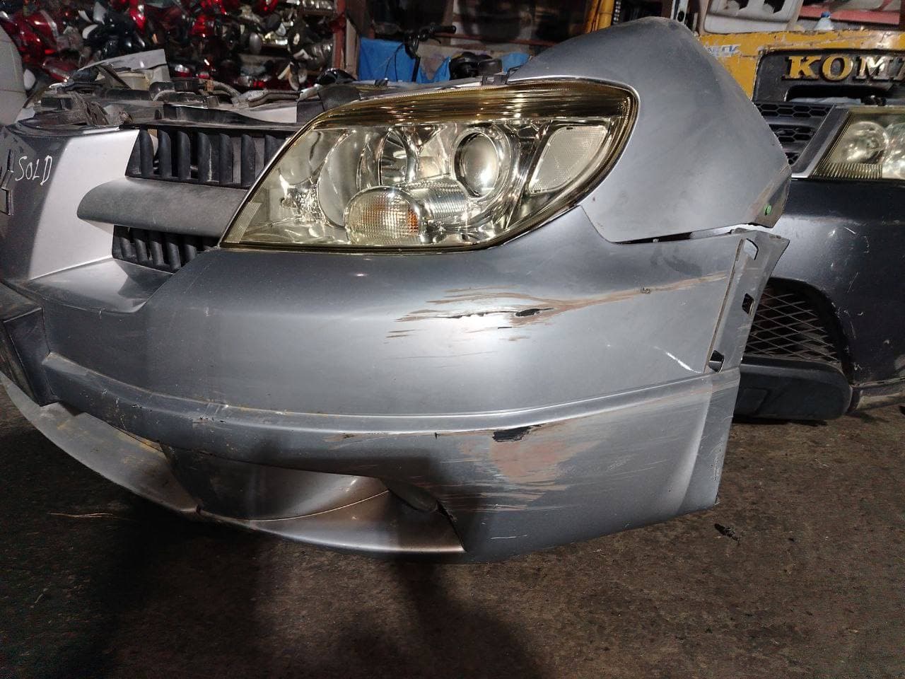 Nose cut Mitsubishi Outlander used in Sharjah — photo 2