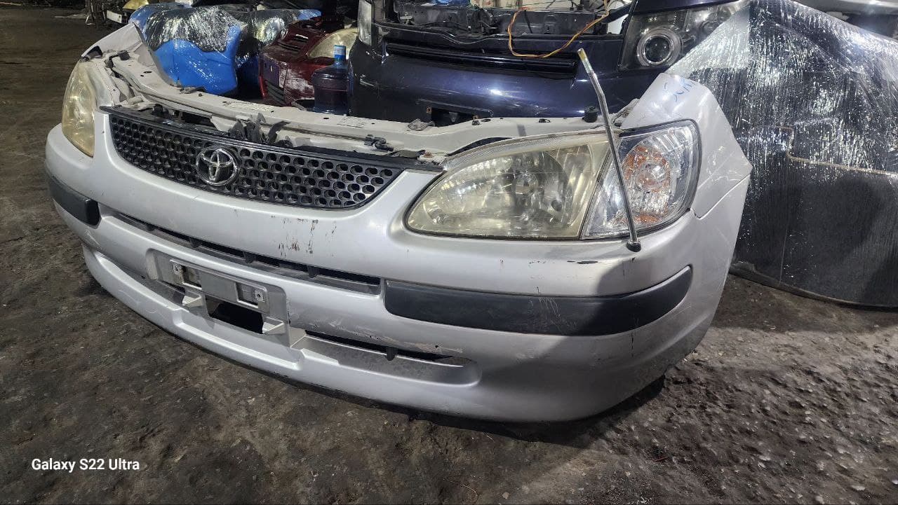 Nose cut Toyota Corolla Spacio