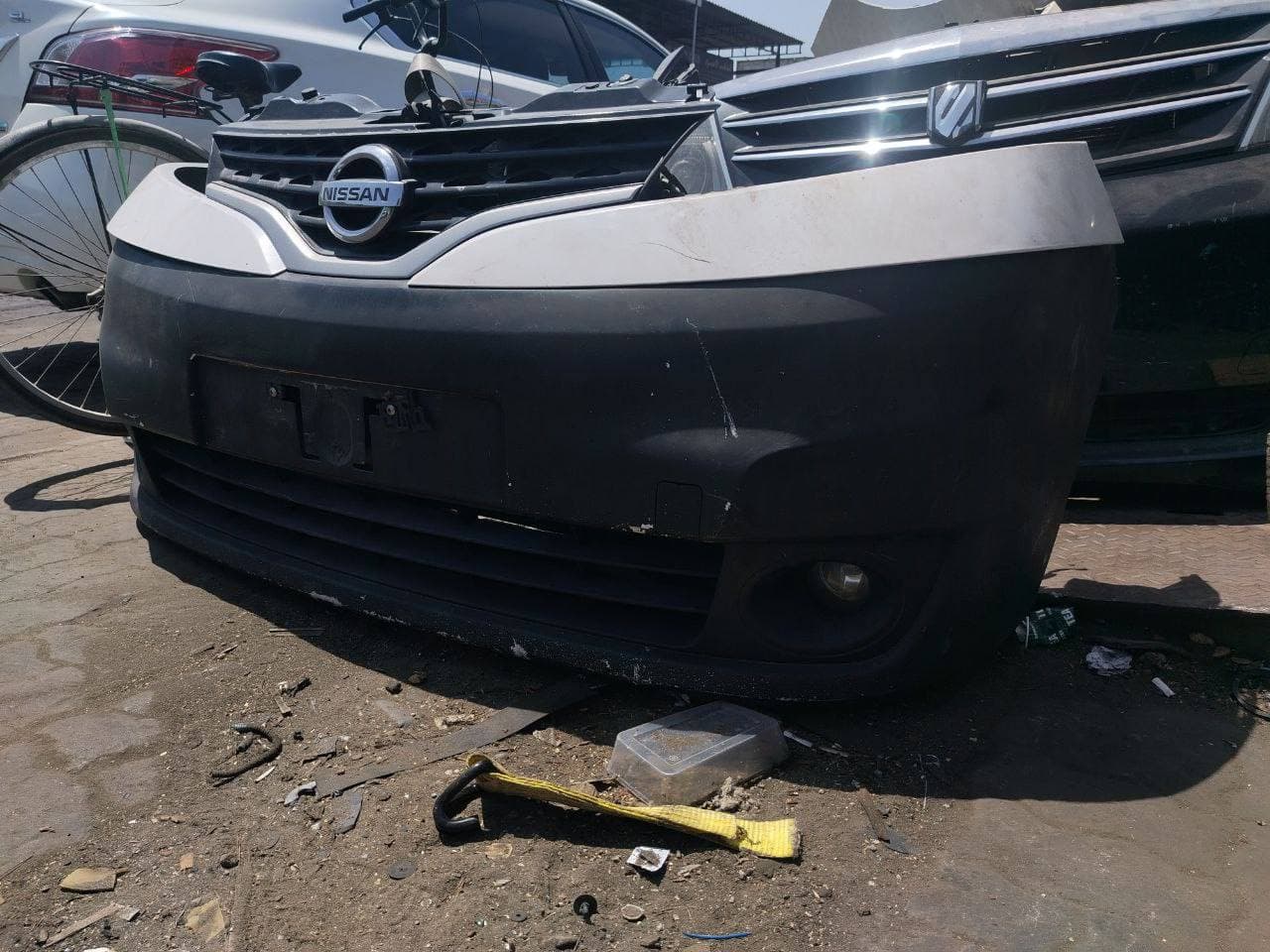 Nose cut Nissan NV200
