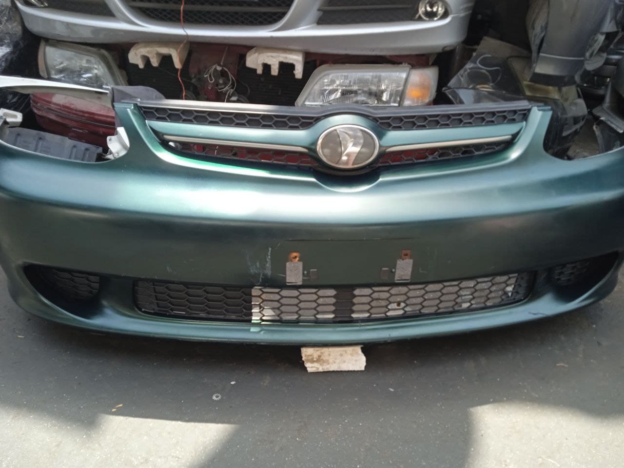 Bumper + Headlights Toyota Platz