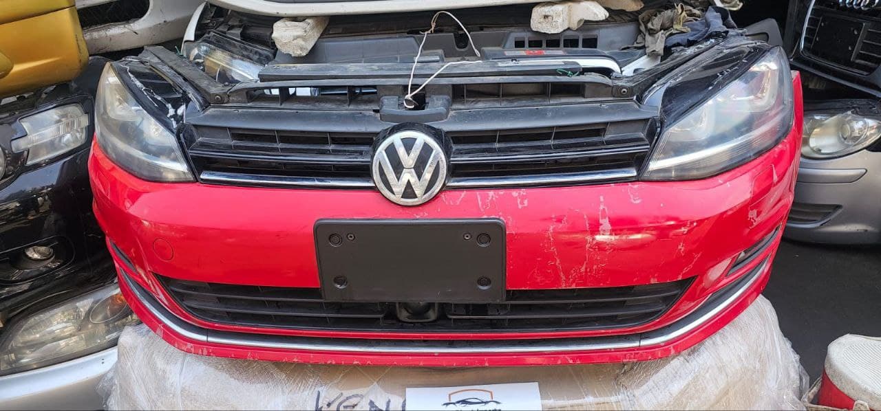 Nose cut + Hood Volkswagen Golf Mk7