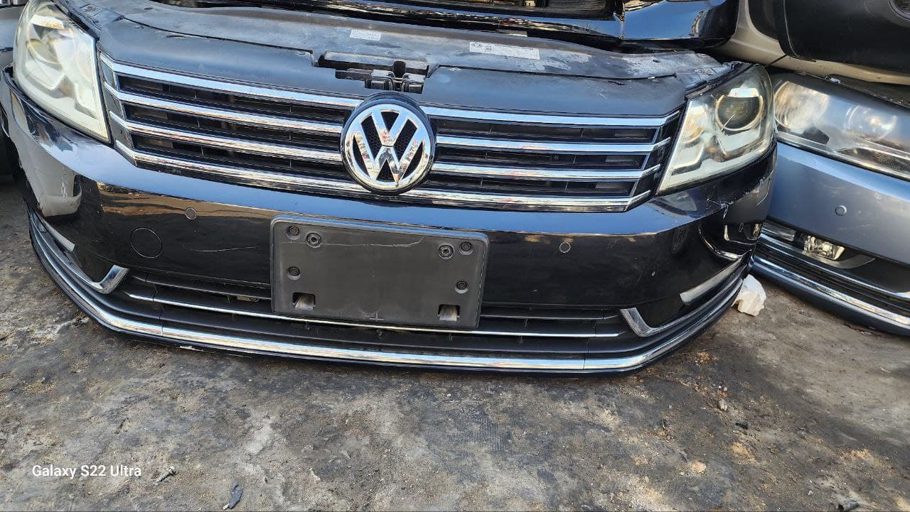 Nose cut + Hood Volkswagen Passat B7 (2012)
