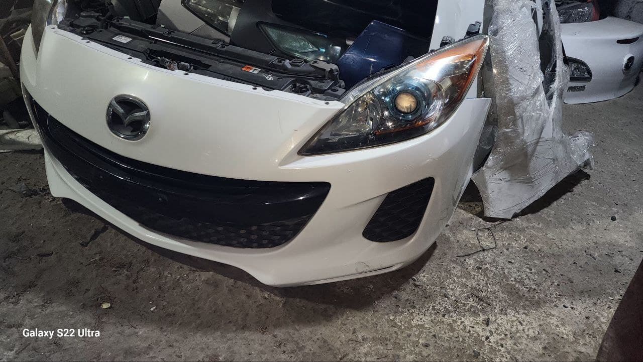 Nose cut + Fender Mazda Axela