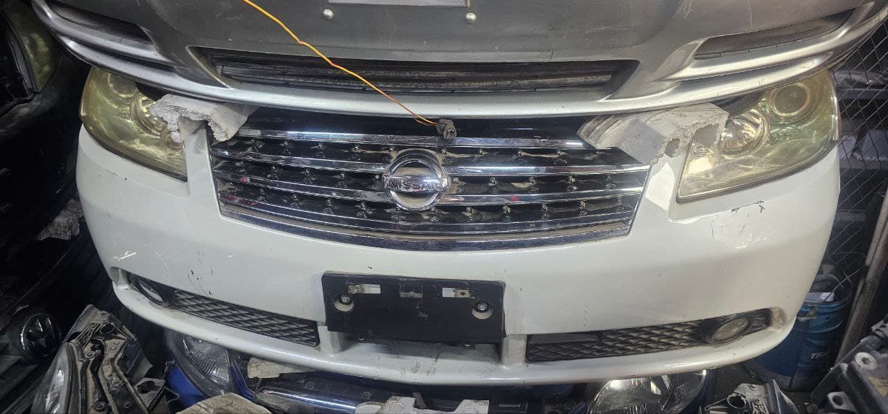 Nose cut Infiniti M35