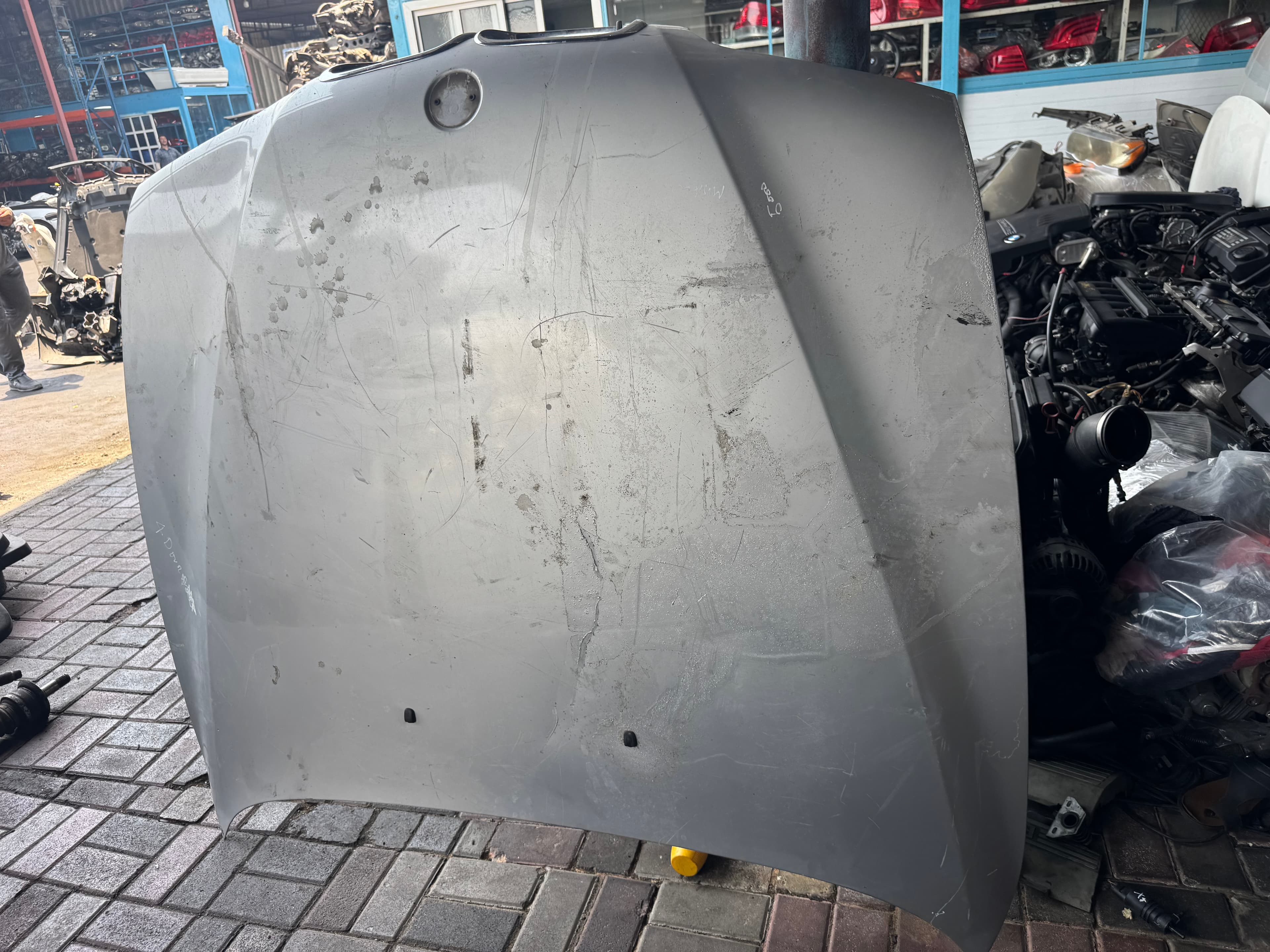 Nose cut + Hood + Fender BMW used in Sharjah — photo 9