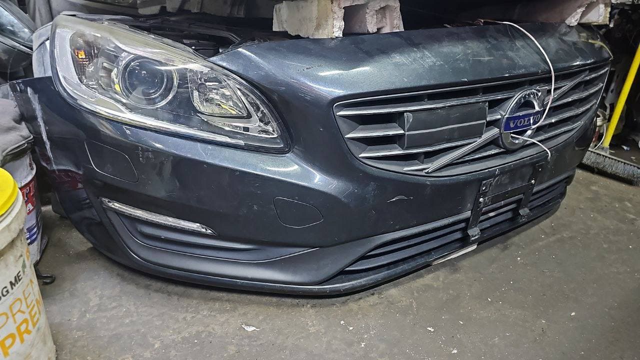 Nose cut Volvo V60