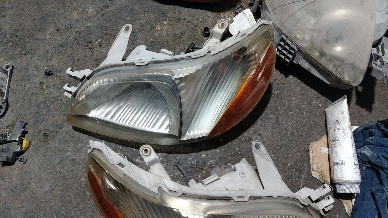 Bumper + Headlights Toyota Yaris