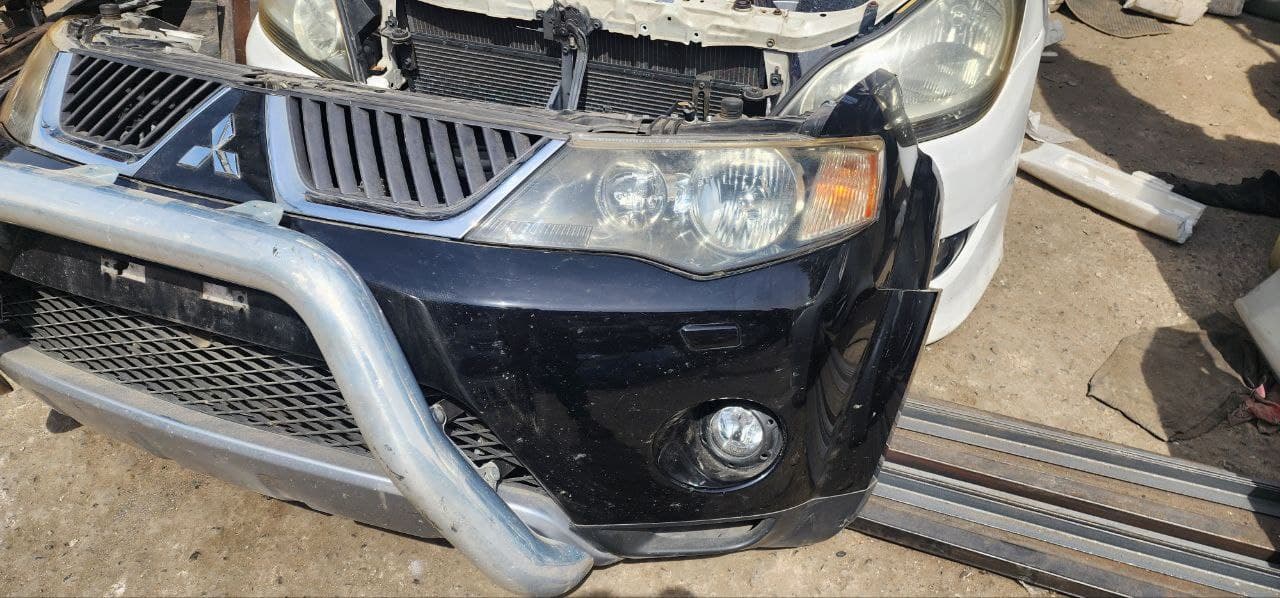 Nose cut Mitsubishi Outlander used in Sharjah — photo 2
