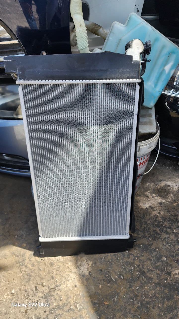 Radiator Toyota Corolla used in Sharjah — photo 2