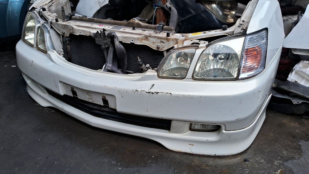 Nose cut Toyota Gaia