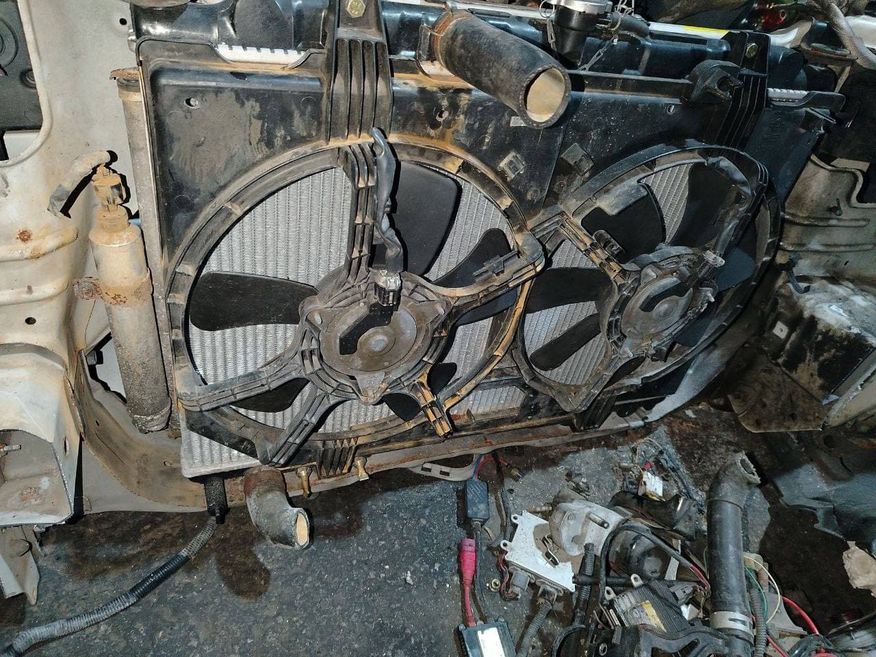 Nose cut Nissan X-Trail used in Sharjah — photo 2