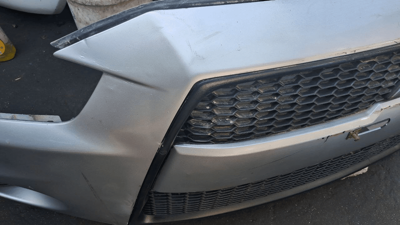 Bumper Mitsubishi Outlander used in Sharjah — photo 9