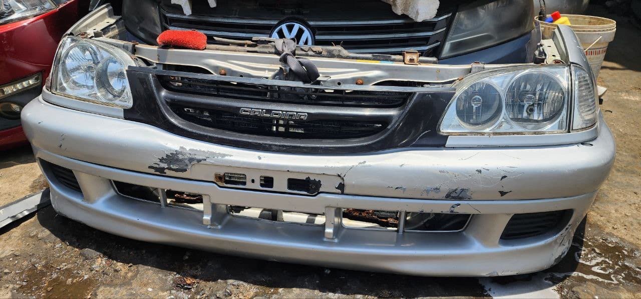 Nose cut Toyota Caldina