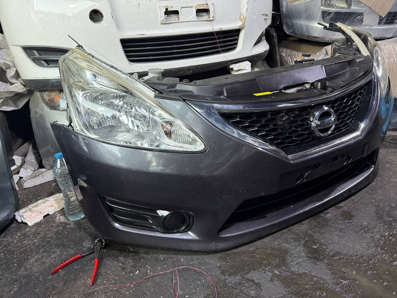 Nose cut Nissan Tiida used in Sharjah — photo 2