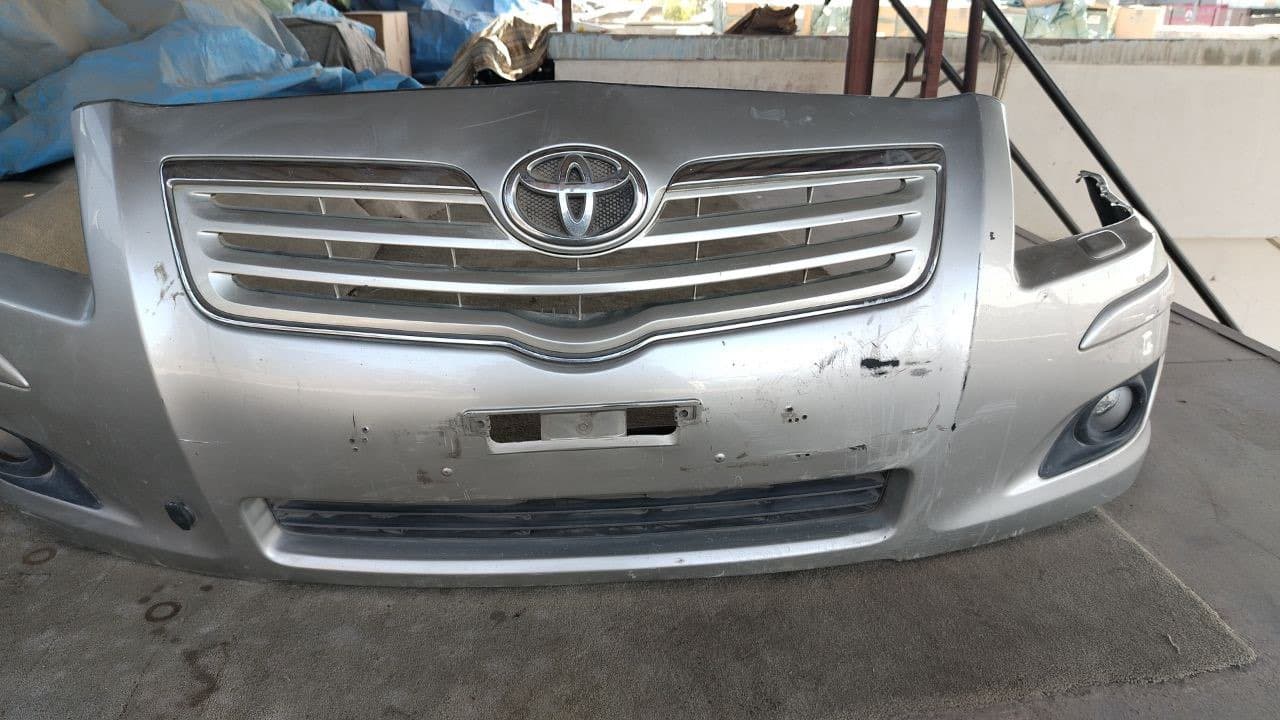 Bumper Toyota Avensis