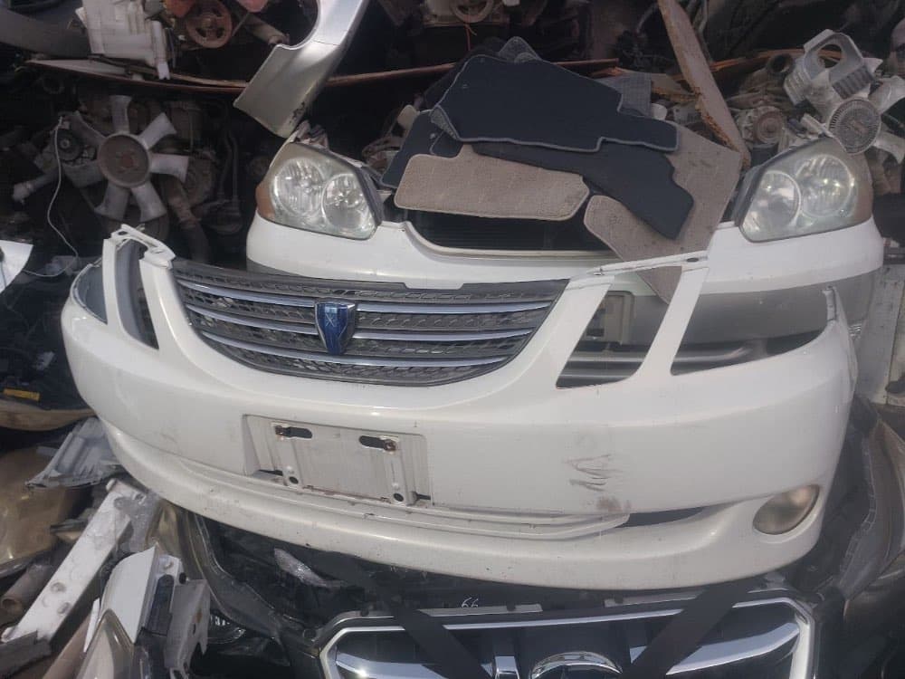 Bumper + Headlights Toyota Mark II