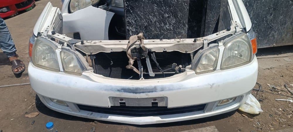 Bumper + Headlights Toyota Gaia
