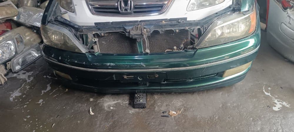 Bumper + Headlights Toyota Vista