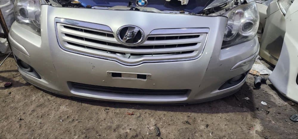 Nose cut Toyota Avensis