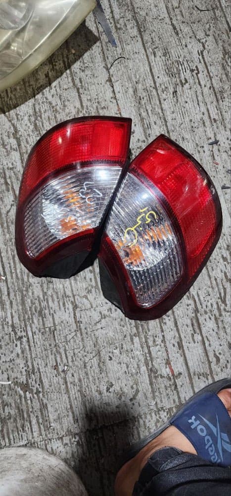 Tail lights Subaru Legacy used in Sharjah — photo 3