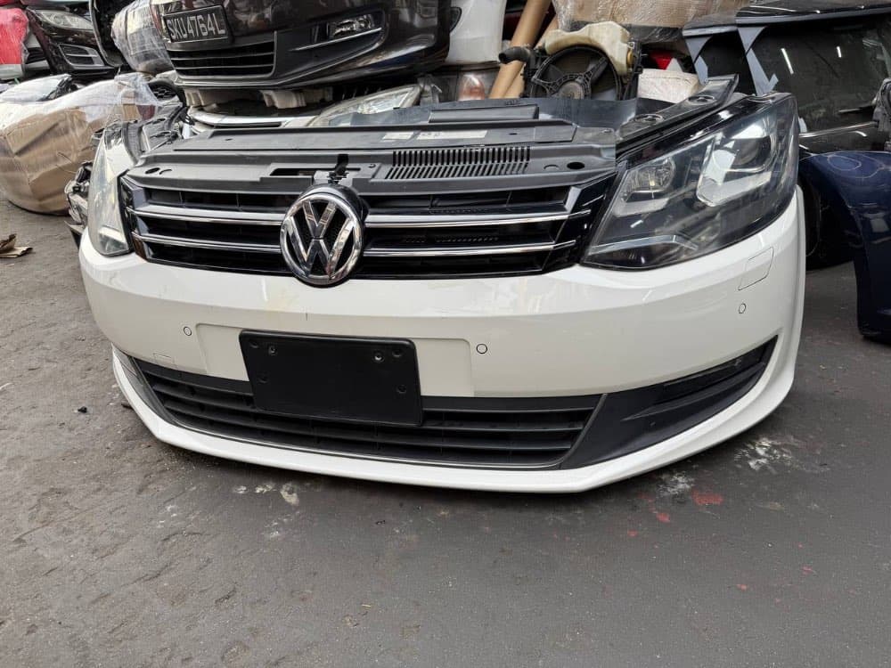 Nose cut + Hood Volkswagen Sharan