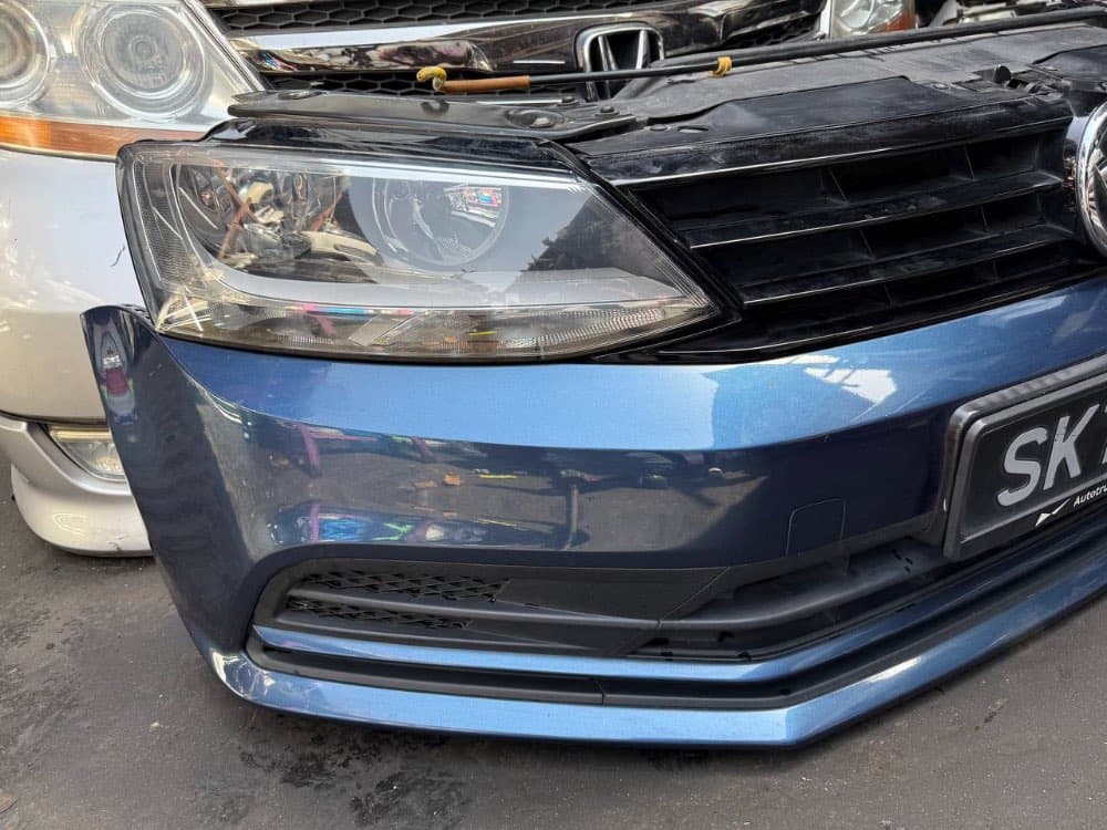 Nose cut + Hood Volkswagen Jetta