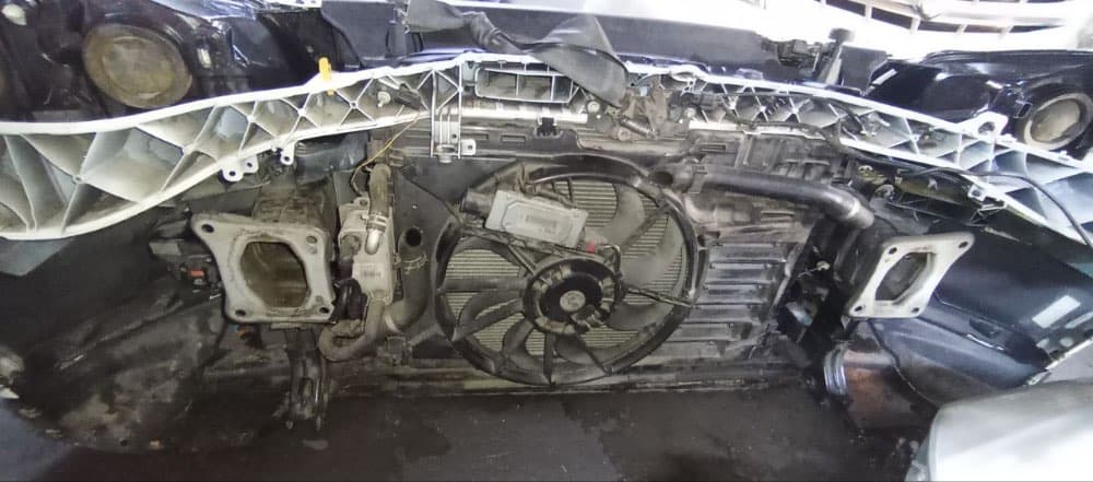 Nose cut Ford Kuga used in Sharjah — photo 4