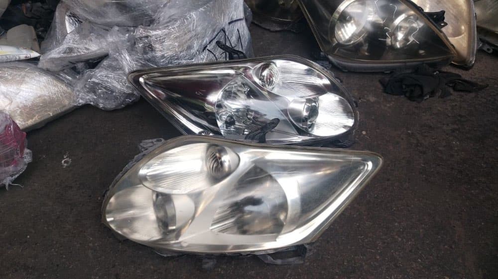 Headlights Toyota Auris