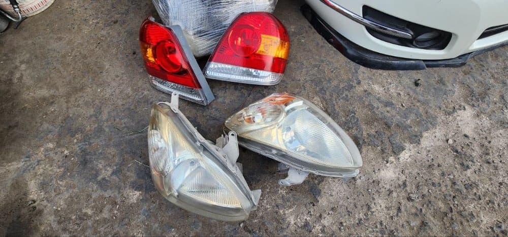 Headlights + Tail lights Toyota Platz
