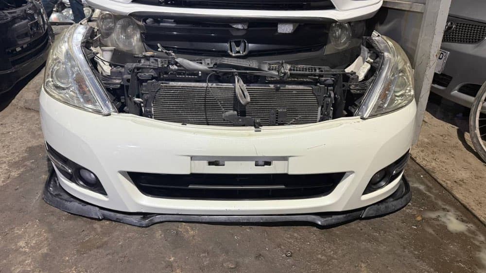 Nose cut Nissan Teana used in Sharjah — photo 2