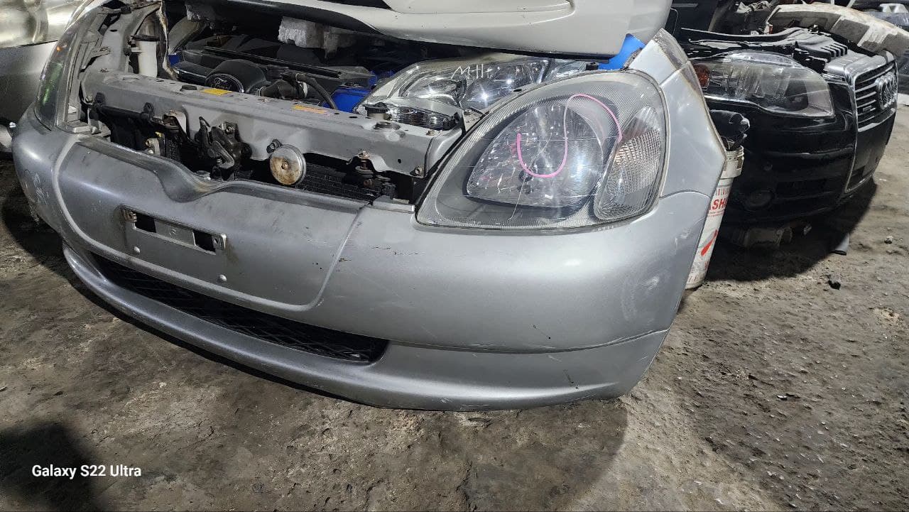 Nose cut Toyota Vitz