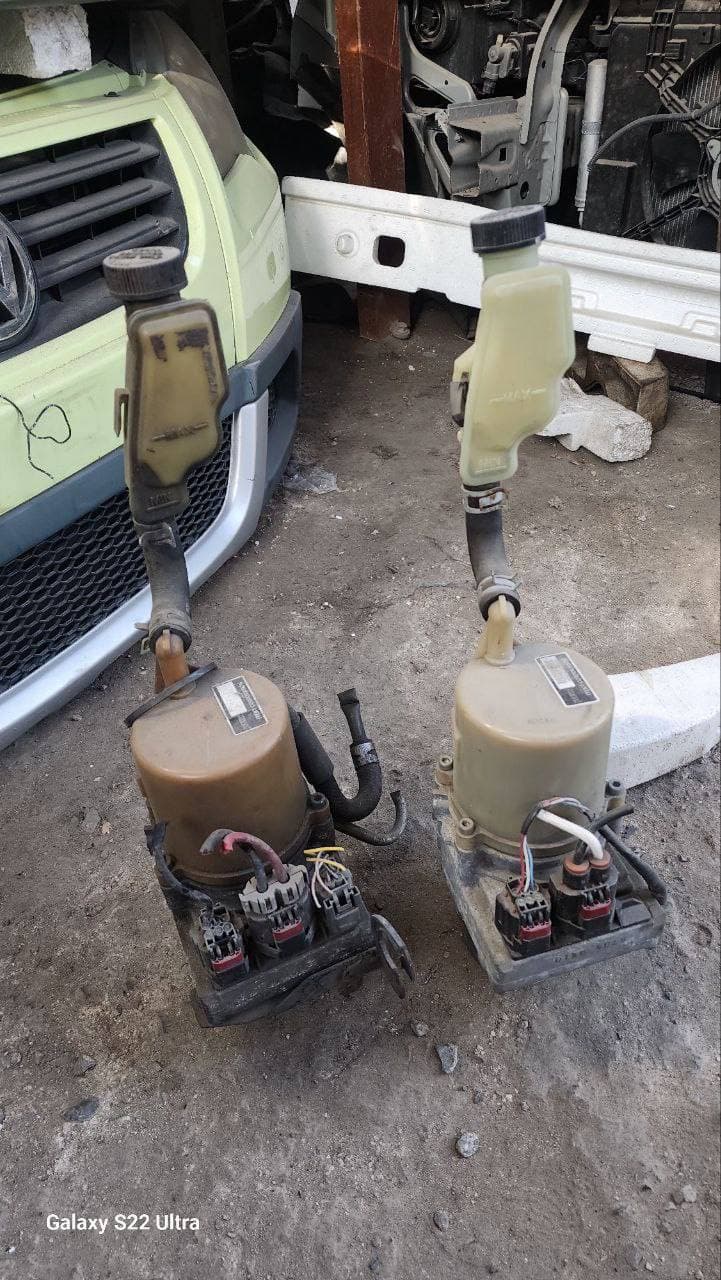 Power steering Mazda .